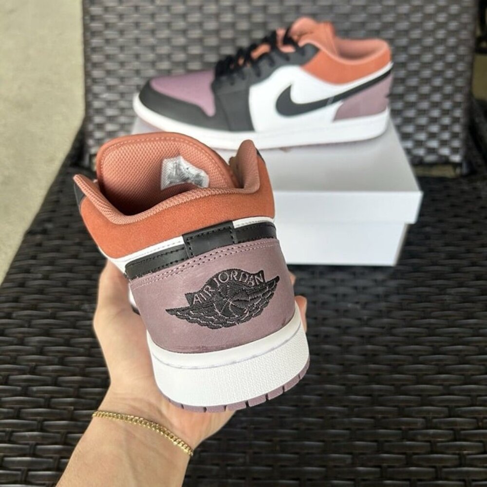 AIR JORDAN 1 SE LOW SKY J MAUVE Size 13 - Picture 3 of 6